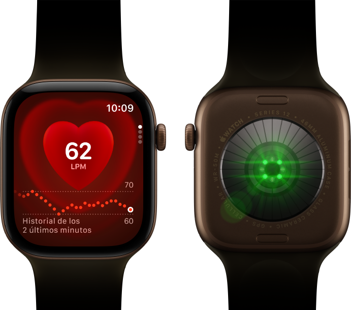Dos Apple Watch Series 12, caja de aluminio, color bronce oscuro con correa deportiva verde oliva, uno muestra la app Frecuencia Cardiaca, el otro muestra el Sistema de medición de salud en la parte trasera del reloj, con luces LED verdes brillantes