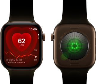 Dos Apple Watch Series 12, caja de aluminio, color bronce oscuro con correa deportiva verde oliva, uno muestra la app Frecuencia Cardiaca, el otro muestra el Sistema de medición de salud en la parte trasera del reloj, con luces LED verdes brillantes