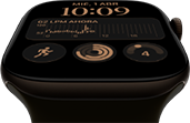 Apple Watch Series 12, caja de aluminio, color bronce oscuro, esfera Modular, complicaciones: fecha y día, Entrenos, anillos de Actividad, Apple Music, lateral derecho, Digital Crown, correa deportiva, color verde oliva