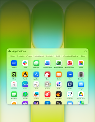Pantalla de un MacBook Neo con la ventana Aplicaciones que muestra una amplia variedad de apps